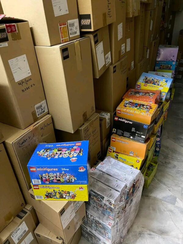Lego Minifigures Pallets for Sale - Image 3