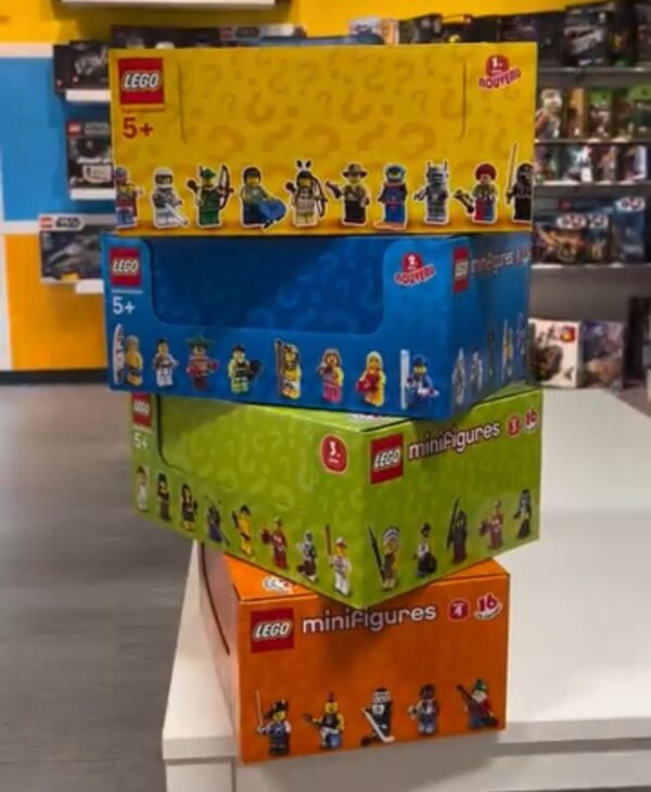 Lego Minifigures Pallets for Sale - Image 4